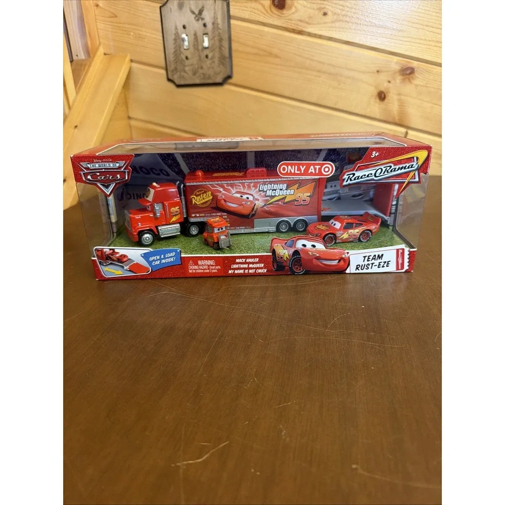 New Disney Cars RUST-EZE TEAM MACK HAULER MY NAME IS NOT CHUCK Race 'O Rama